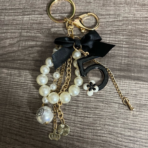 Bag Charm No 5 - Picture 2 of 3